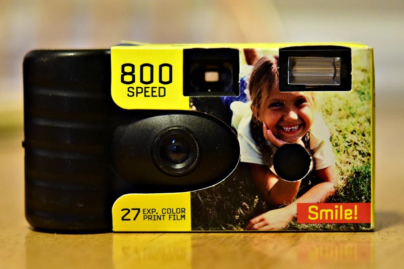 800 speed disposable camera