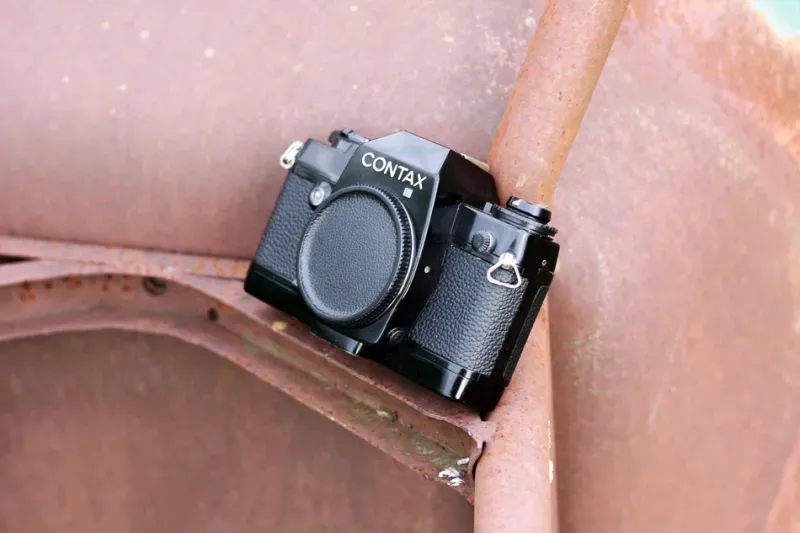 Contax 137 MD side