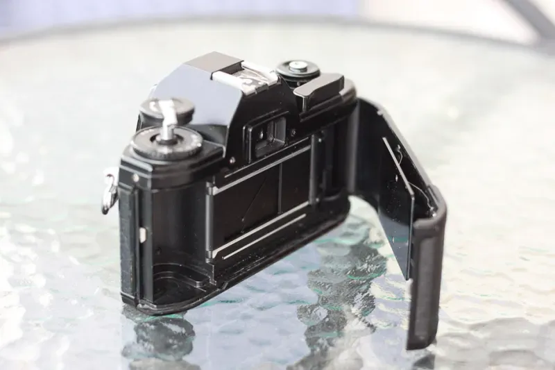 Nikon EM open back