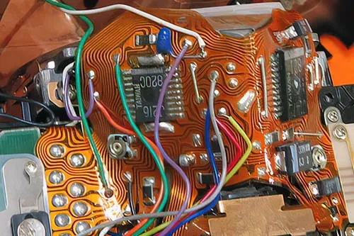 Canon AE-1 CPU chip