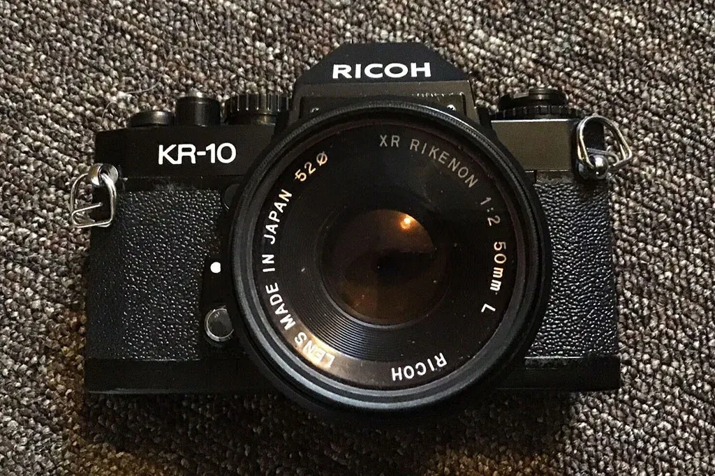 Ricoh KR-10 front