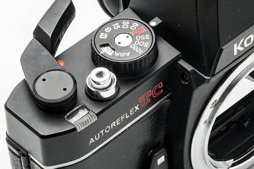 Konica Autoreflex TC Shutter speed an ISO dial