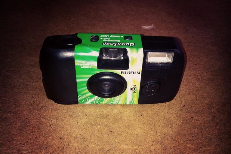 The Awsome FujiFilm QuickSnap 400 Disposable Camera Dusty Grain