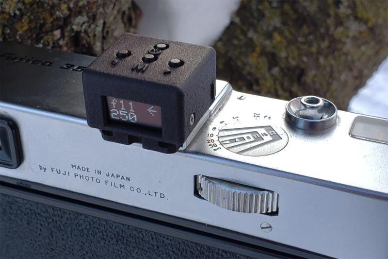 A Kickstarter Light Meter For Our Vintage Film Cameras