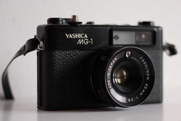 Yashica MG-1 front