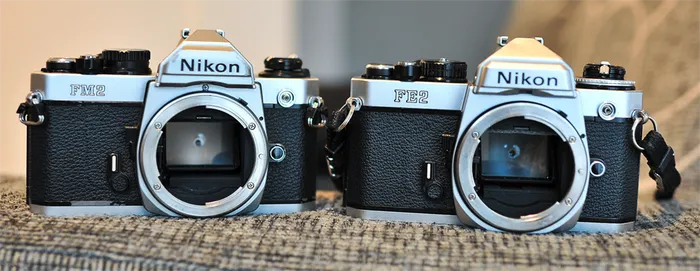 nikon fm2 vs fe2