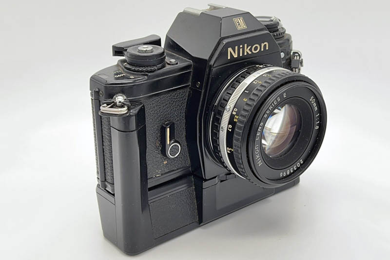 Nikon em with grip