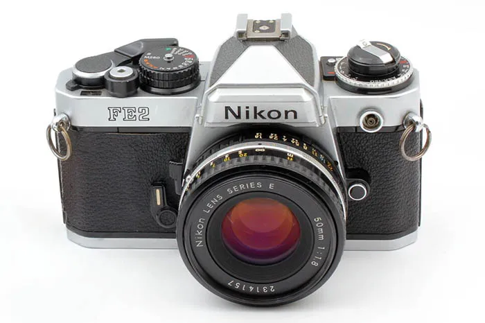 nikon fe2 silver front