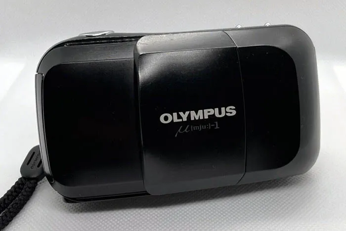 Olympus Stylus Infinity closed cover