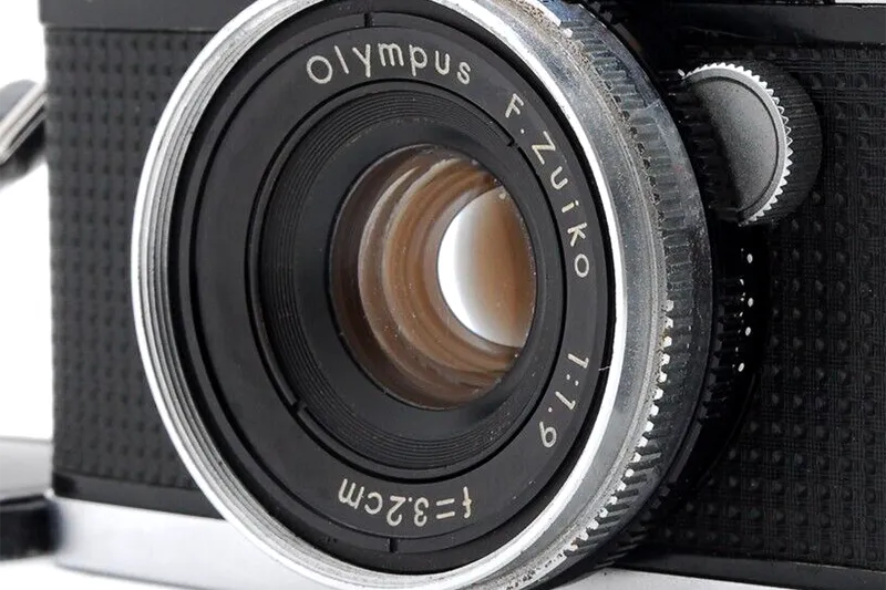 Olympus Pen-D Review: Rediscovering Half-Frame | Dusty Grain