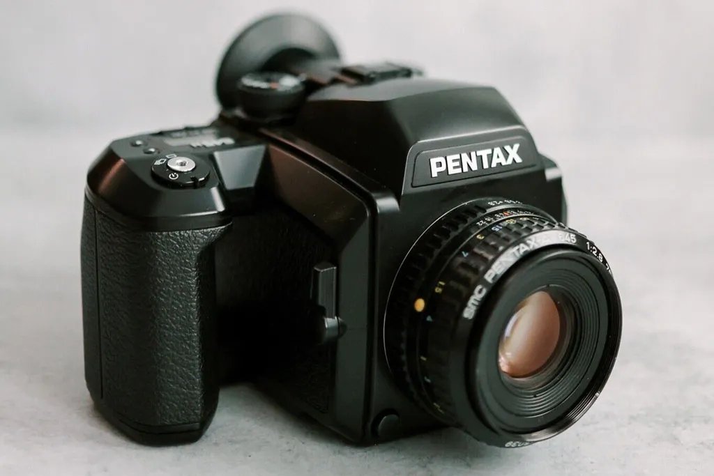 pentax 645n camera