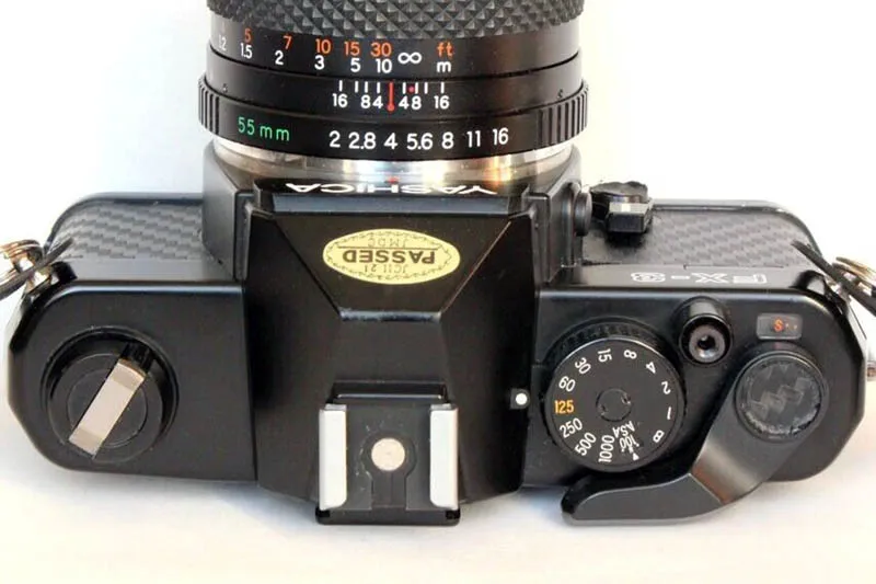 Yashica FX-3 top