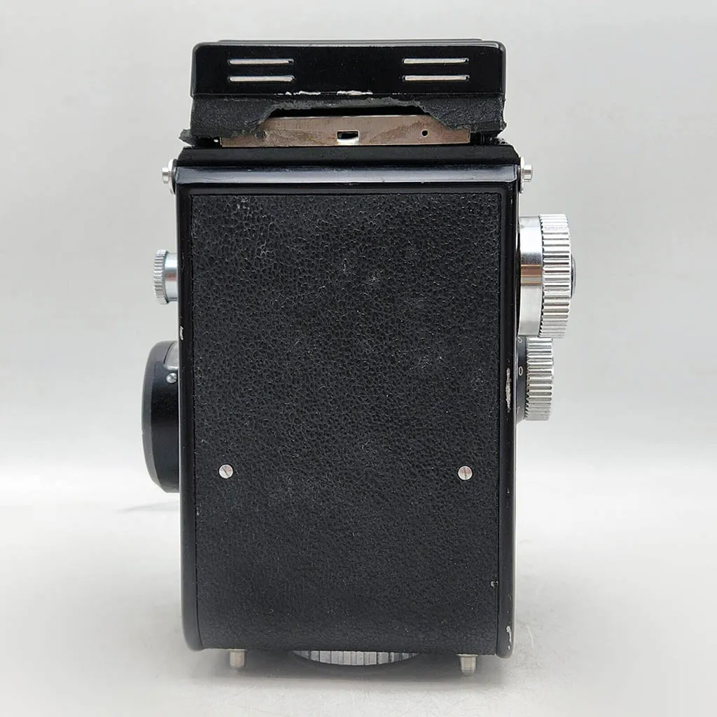 Yashica LM rear view